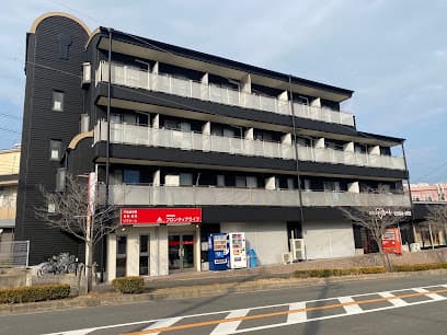 株式会社フロンティアライフ