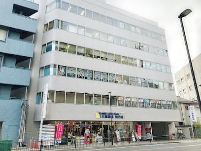 大東楽器(株) 枚方センター