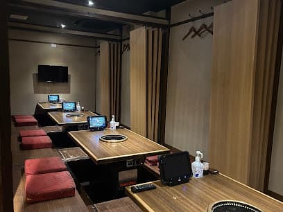 炭火焼肉笑門来福 枚方店