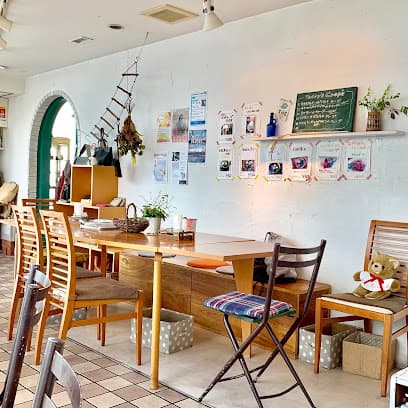 RIZZA & RIZZA CAFE